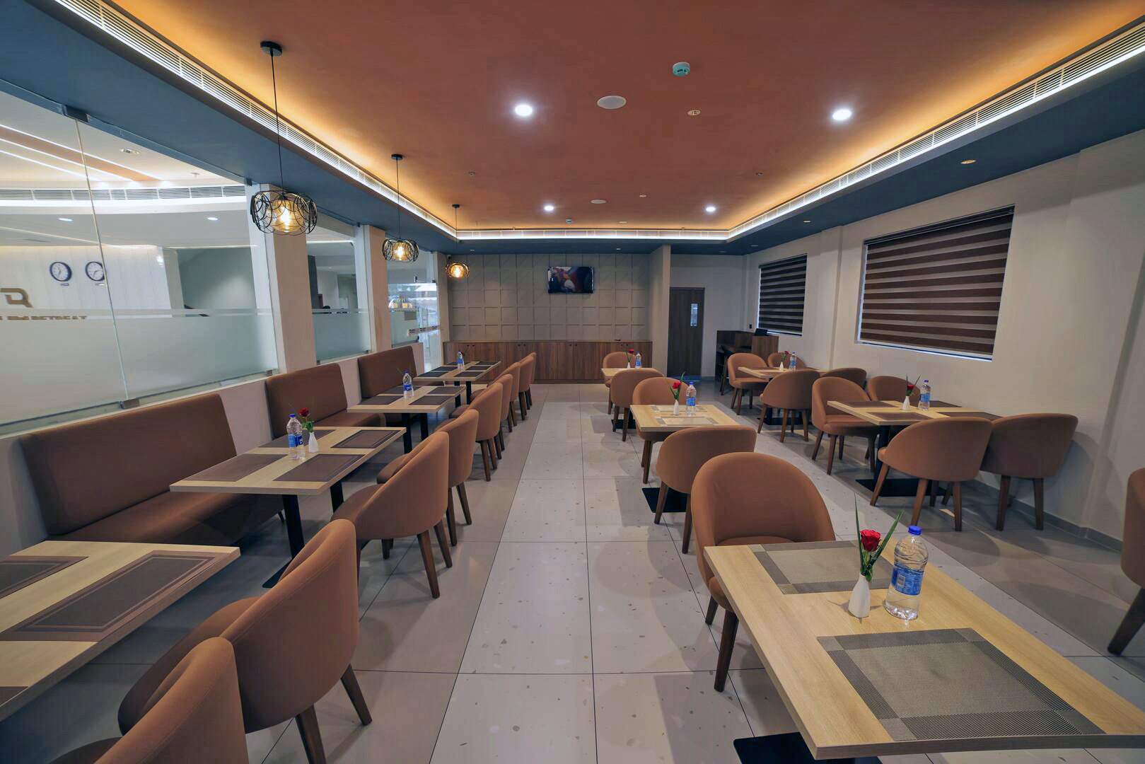 Dona Retreat UI Photo