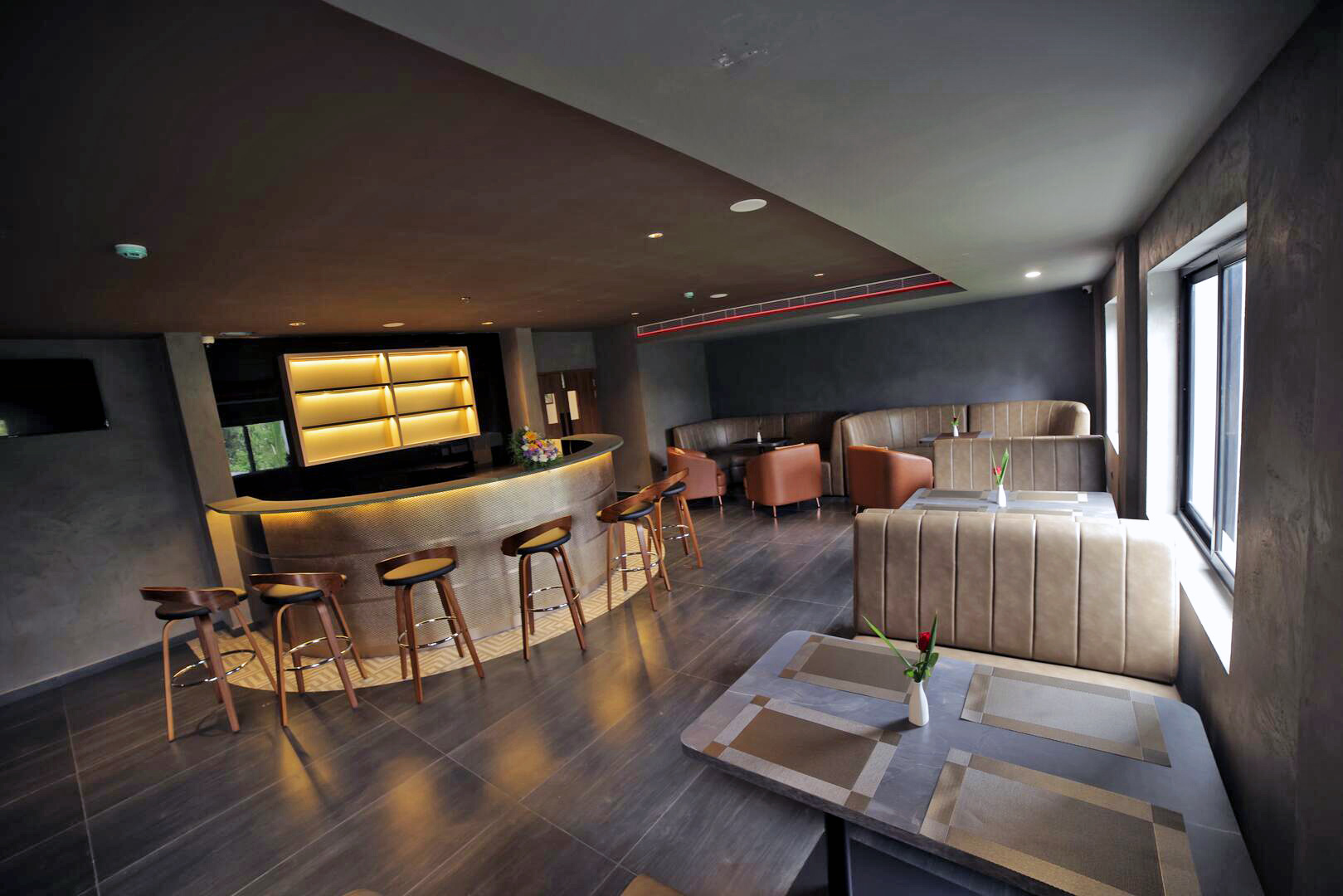 Dona Retreat UI Photo